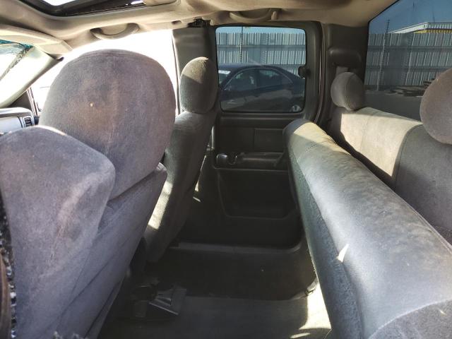 Photo 10 from auction – 2000 CHEVROLET SILVERADO with VIN 2GCEC19T8Y1239506
