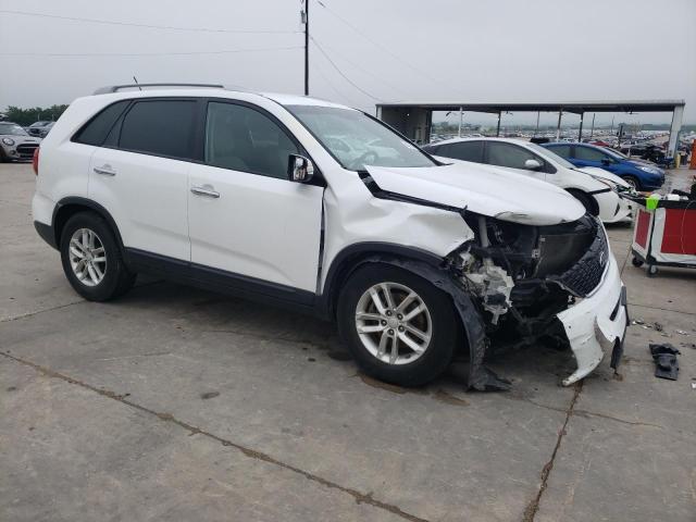Photo 4 from auction – 2015 KIA SORENTO LX with VIN 5XYKT3A63FG571635