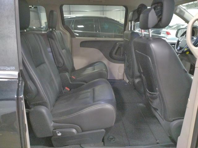 Photo 11 from auction – 2012 CHRYSLER TOWN & COU with VIN 2C4RC1CG7CR416442