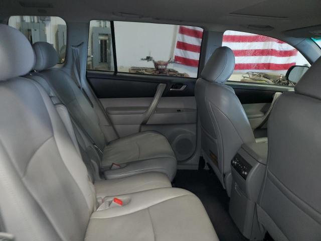Photo 11 from auction – 2011 TOYOTA HIGHLANDER with VIN 5TDBK3EHXBS069412