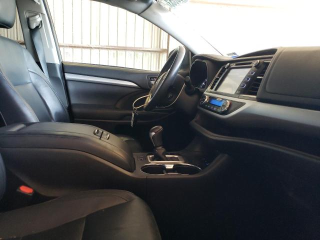Photo 7 from auction – 2016 TOYOTA HIGHLANDER with VIN 5TDJKRFH8GS503198