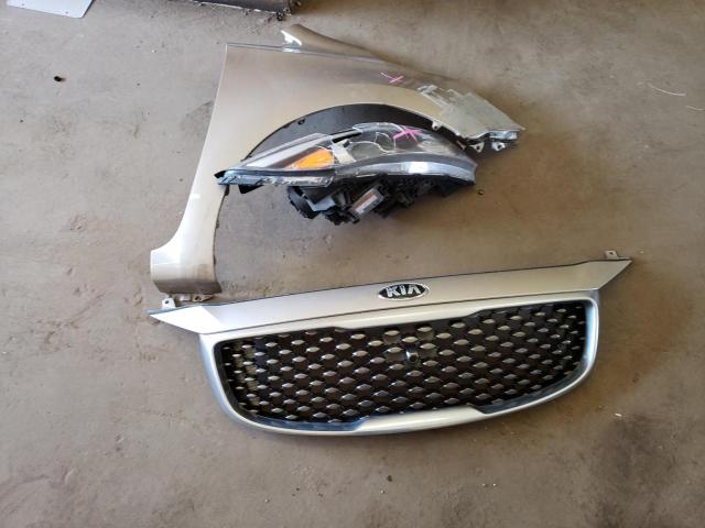 Photo 12 from auction – 2015 KIA SEDONA SXL with VIN KNDME5C19F6033430