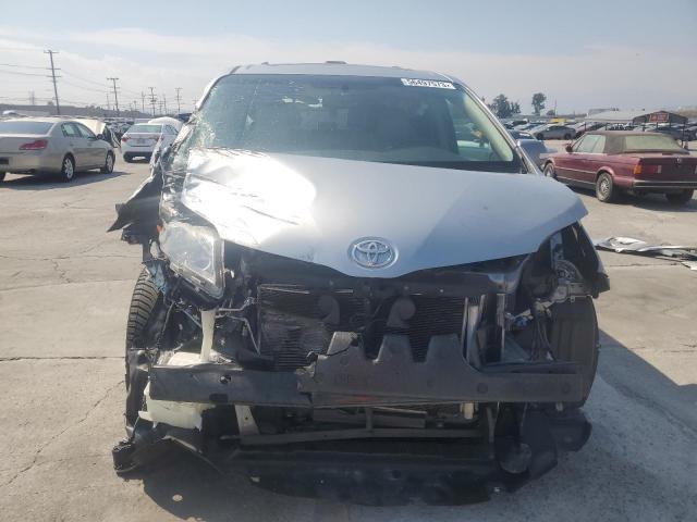 Photo 5 from auction – 2014 TOYOTA SIENNA XLE with VIN 5TDYK3DC4ES492412