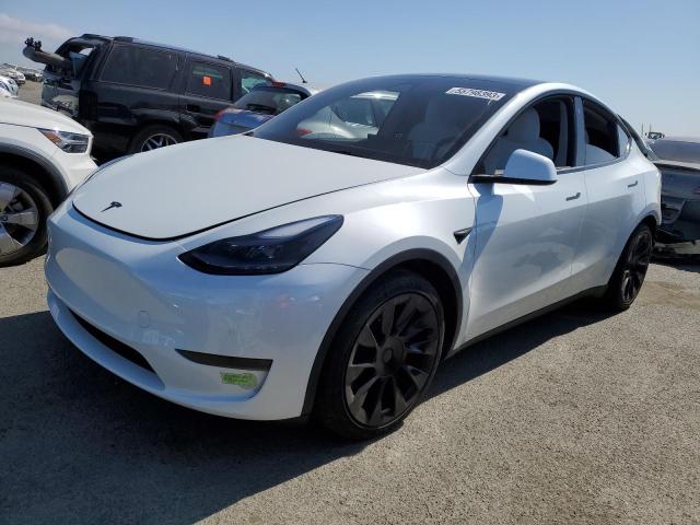 TESLA MODEL Y 2022 with VIN 7SAYGDEF6NF551483 - Photo from auction