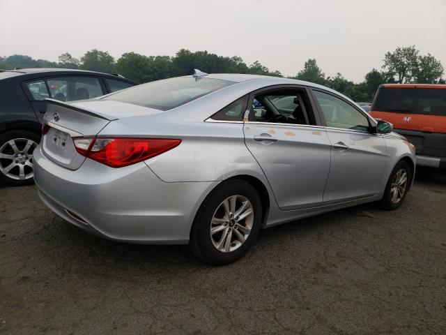 Photo 3 from auction – 2013 HYUNDAI SONATA GLS with VIN 5NPEB4AC3DH559406