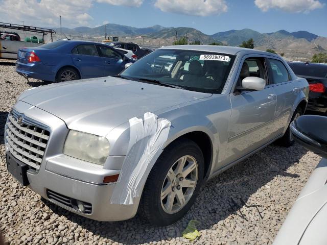 CHRYSLER 300 2008 with VIN 2C3KA53G17H812123 - Photo from auction
