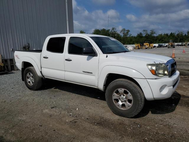 Photo 4 from auction – 2011 TOYOTA TACOMA DOU with VIN 3TMLU4EN4BM080738