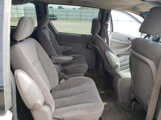 Photo 11 from auction – 2002 CHRYSLER TOWN & COU with VIN 2C8GP44352R783958