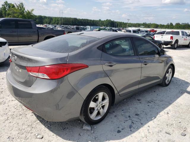 Photo 3 from auction – 2013 HYUNDAI ELANTRA GL with VIN 5NPDH4AE2DH413249