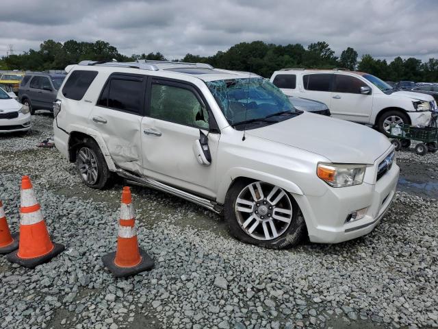 Photo 4 from auction – 2013 TOYOTA 4RUNNER SR with VIN JTEBU5JR1D5143180