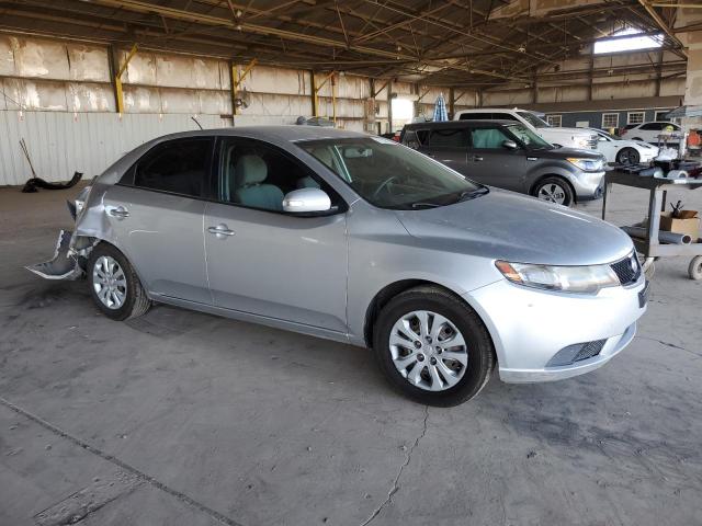Zdjęcie 4 z aukcji – 2010 KIA FORTE EX z VIN KNAFU4A25A5863285