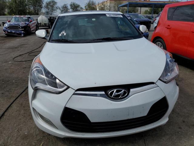 Photo 5 from auction – 2016 HYUNDAI VELOSTER with VIN KMHTC6AD0GU299447