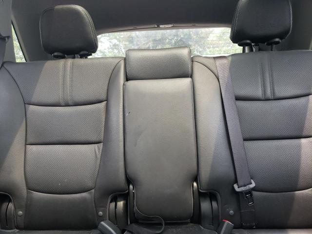 Photo 10 from auction – 2011 KIA SORENTO SX with VIN 5XYKWDA22BG136691