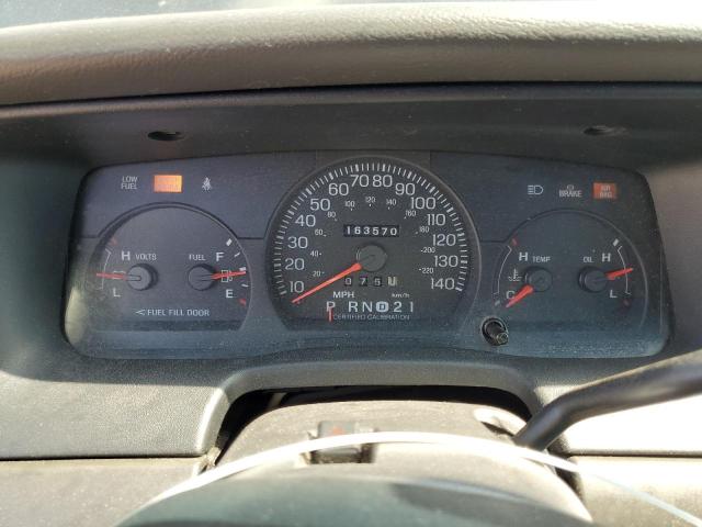Photo 9 from auction – 2004 FORD CROWN VICT with VIN 2FAFP71W34X104254