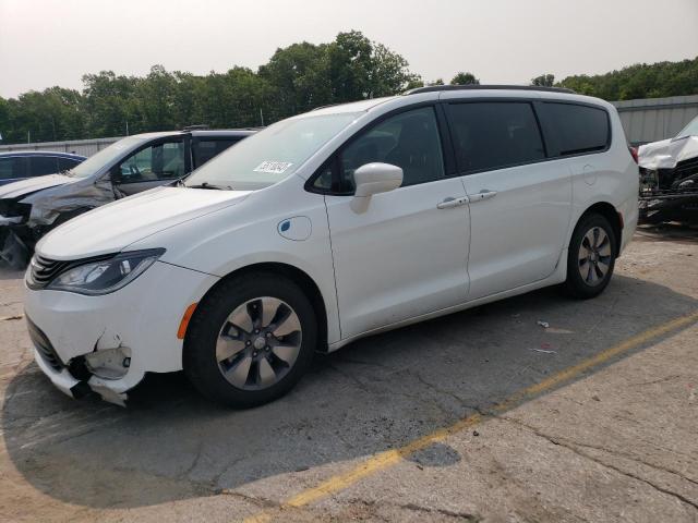 CHRYSLER PACIFICA H 2018 with VIN 2C4RC1N76JR295039 - Photo from auction