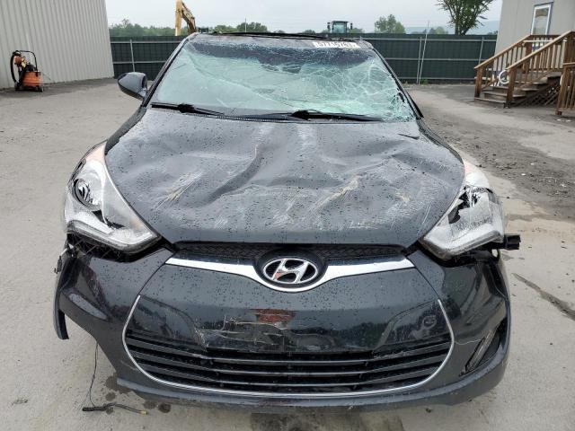Photo 5 from auction – 2017 HYUNDAI VELOSTER with VIN KMHTC6AD6HU322909