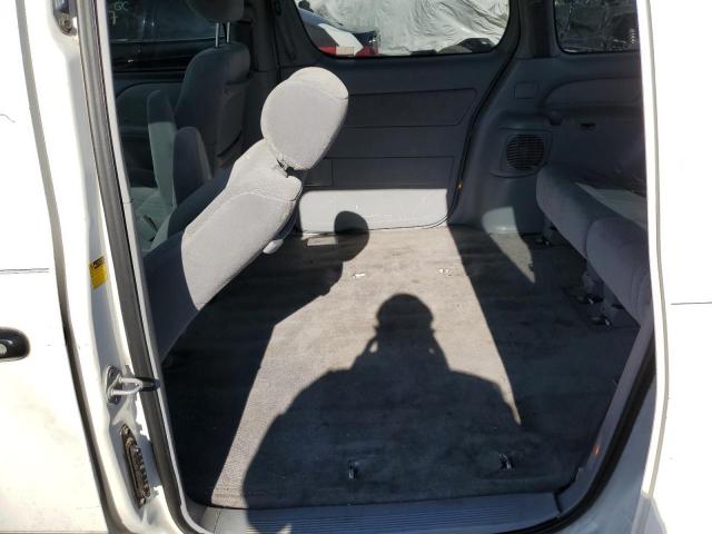 Photo 11 from auction – 2002 TOYOTA SIENNA CE with VIN 4T3ZF19CX2U437155
