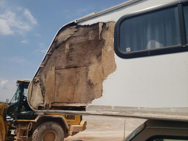 Photo 9 from auction – 1999 FORD ECONOLINE with VIN 1FDWE30S1XHA92838