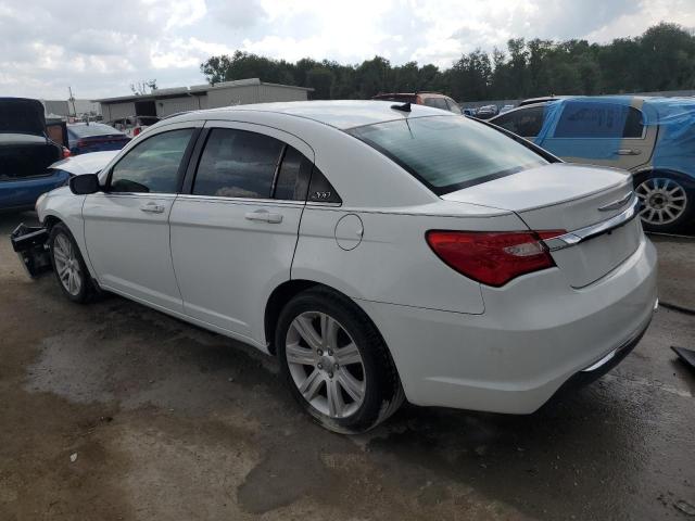 Photo 2 from auction – 2014 CHRYSLER 200 TOURIN with VIN 1C3CCBBB5EN120633