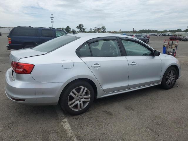 Photo 3 from auction – 2015 VOLKSWAGEN JETTA BASE with VIN 3VW2K7AJ6FM235539