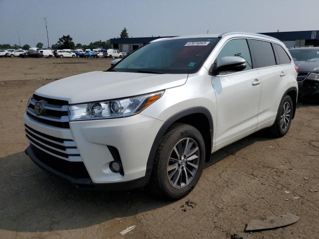 TOYOTA HIGHLANDER 2017 с VIN 5TDJZRFH7HS459708 - Снимка от търг