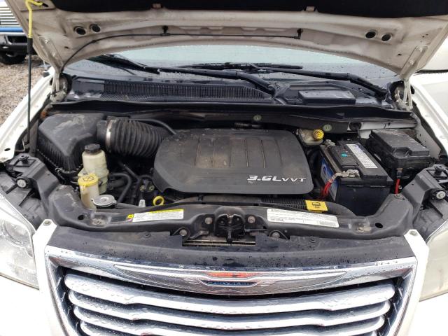 Photo 11 from auction – 2011 CHRYSLER TOWN & COU with VIN 2A4RR5DG2BR797467
