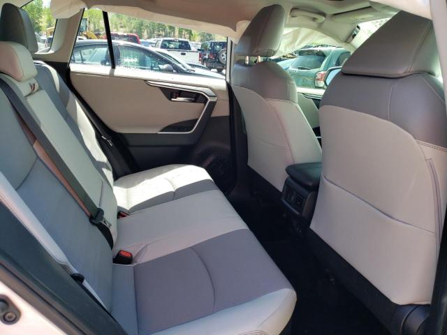 Photo 11 from auction – 2019 TOYOTA RAV4 LIMIT with VIN JTMDWRFV2KJ013238