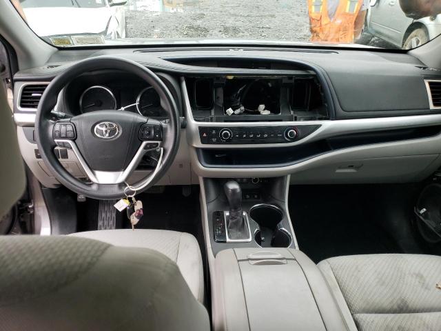 Photo 8 from auction – 2018 TOYOTA HIGHLANDER with VIN 5TDBZRFH7JS896375