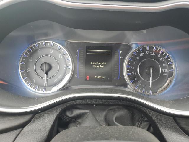 Foto 9 de la subasta – 2015 CHRYSLER 200 LIMITE con VIN 1C3CCCABXFN669611