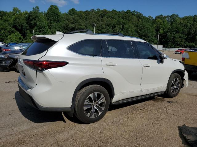 Photo 3 from auction – 2021 TOYOTA HIGHLANDER with VIN 5TDGZRAH4MS524803