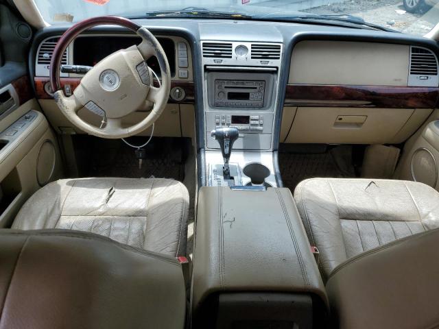 Photo 8 from auction – 2005 LINCOLN NAVIGATOR with VIN 5LMFU28555LJ18828