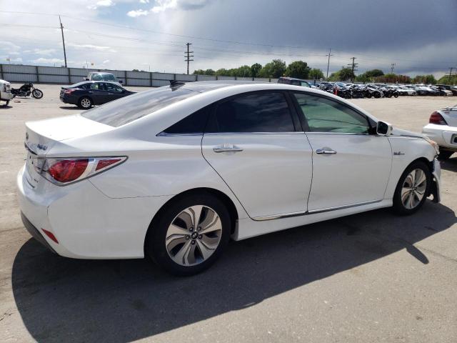 Photo 3 from auction – 2014 HYUNDAI SONATA HYB with VIN KMHEC4A44EA102646