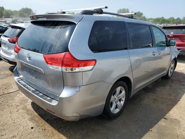 Photo 3 from auction – 2012 TOYOTA SIENNA LE with VIN 5TDKK3DC1CS196105
