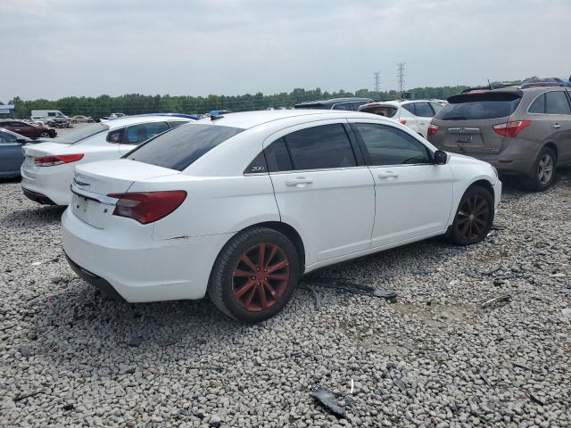 Photo 3 from auction – 2013 CHRYSLER 200 TOURIN with VIN 1C3CCBBB4DN624363