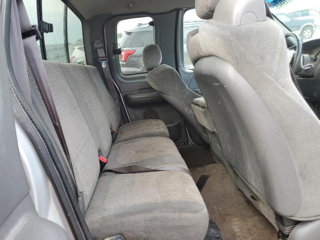 Photo 10 from auction – 2002 FORD F150 with VIN 1FTRX17W62NA15305