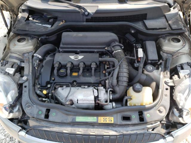 Photo 11 from auction – 2007 MINI COOPER S with VIN WMWMF73537TT80120