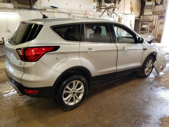 Photo 3 from auction – 2019 FORD ESCAPE SE with VIN 1FMCU9G97KUB34053