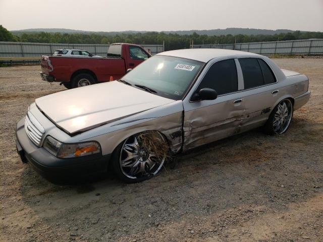 FORD CROWN VICT 2003 with VIN 2FAFP73W13X214716 - Photo from auction