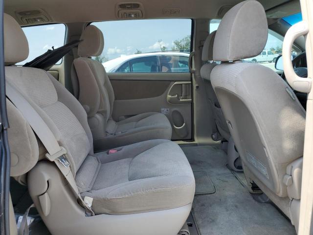 Photo 11 from auction – 2010 TOYOTA SIENNA with VIN 5TDKK4CC1AS328882