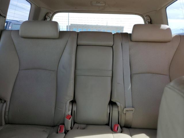 Photo 10 from auction – 2004 TOYOTA HIGHLANDER with VIN JTEEP21A940014968