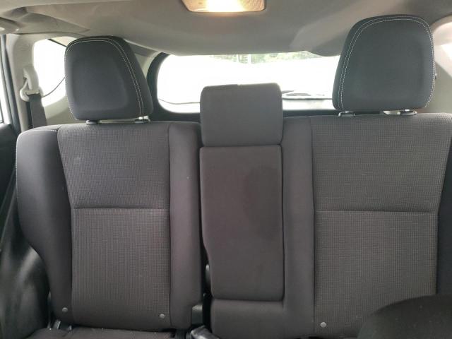 Photo 10 from auction – 2017 TOYOTA RAV4 XLE with VIN JTMRFREV7HJ126859