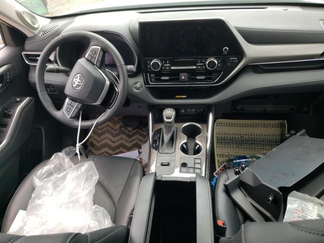 Photo 8 from auction – 2023 TOYOTA HIGHLANDER with VIN 5TDXBRCH9PS117100