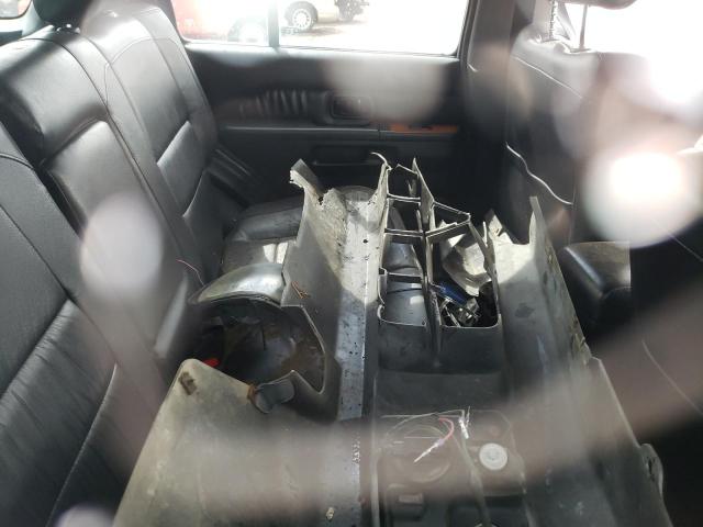 Photo 10 from auction – 2002 INFINITI QX4 with VIN JNRDR09YX2W256727