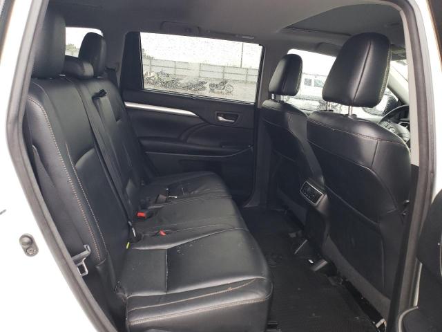Photo 11 from auction – 2017 TOYOTA HIGHLANDER with VIN 5TDJZRFH0HS460215