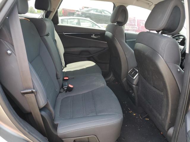 Photo 10 from auction – 2016 KIA SORENTO LX with VIN 5XYPGDA34GG059163