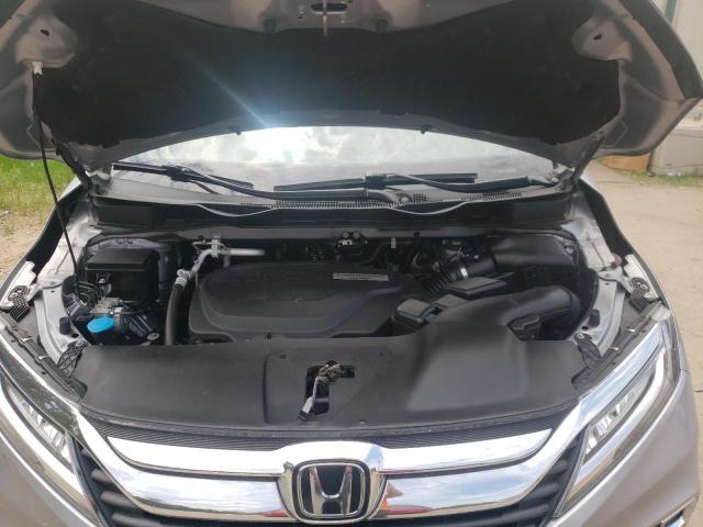 Photo 12 from auction – 2018 HONDA ODYSSEY EL with VIN 5FNRL6H92JB066413