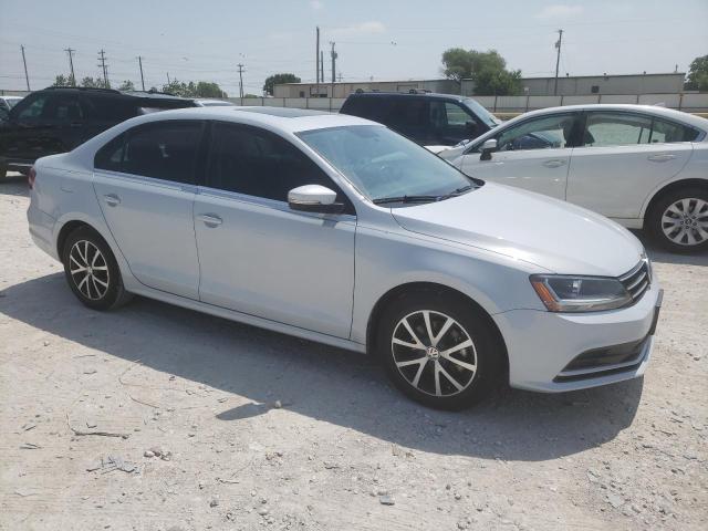 Photo 4 from auction – 2017 VOLKSWAGEN JETTA SE with VIN 3VWDB7AJ1HM406998