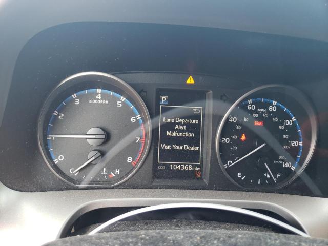 Photo 9 from auction – 2017 TOYOTA RAV4 XLE with VIN JTMWFREV4HD094213