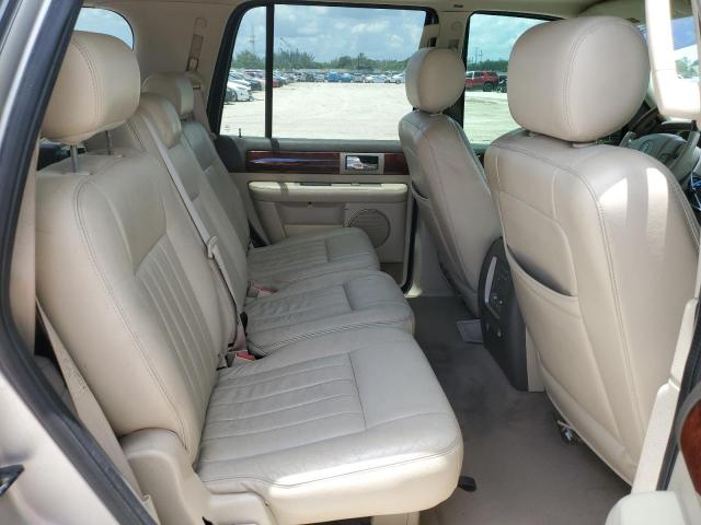 Photo 11 from auction – 2004 LINCOLN NAVIGATOR with VIN 5LMFU28R24LJ05701