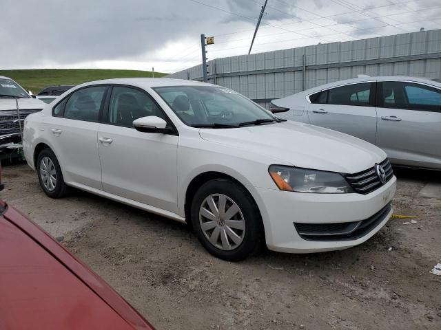 Photo 4 from auction – 2012 VOLKSWAGEN PASSAT S with VIN 1VWAP7A36CC040312